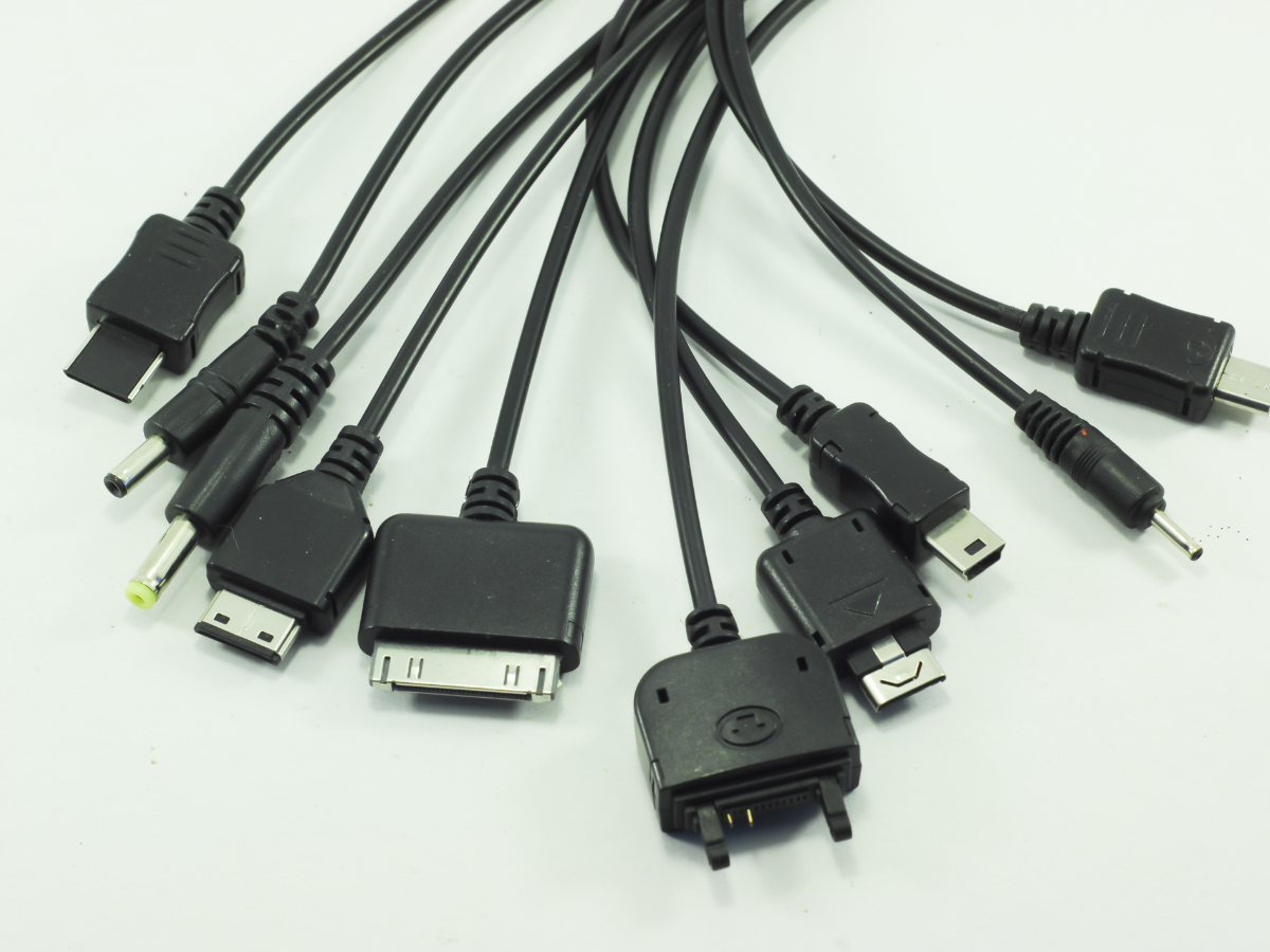 various laptop chargers